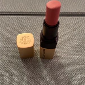 Bobbi Brown lipstick